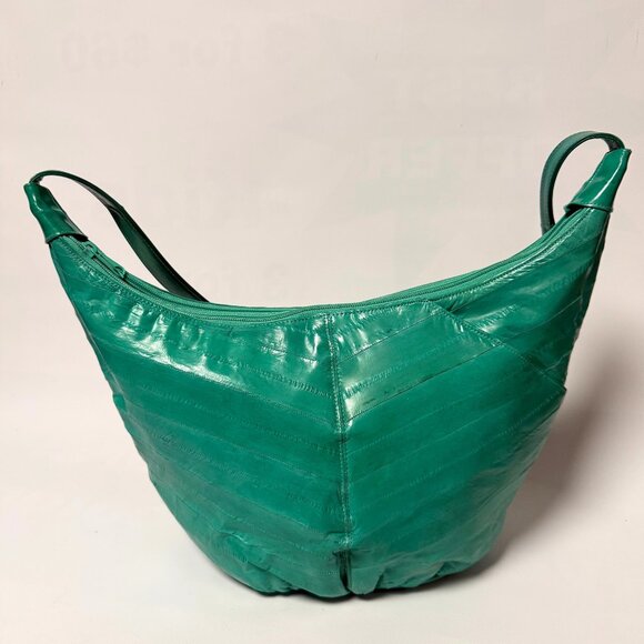 Vintage Minty Green Croissant-Style Purse – Hidden Front Pocket – Unique Retro B - Picture 1 of 13